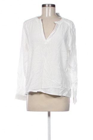 Dámská halenka Ichi, Velikost M, Barva Bílá, Cena  49,00 Kč