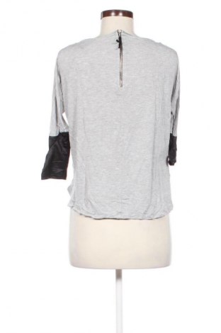 Dámska blúza Stradivarius, Veľkosť S, Farba Viacfarebná, Cena  2,95 €