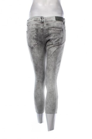 Damen Jeans Noisy May, Größe M, Farbe Grau, Preis 3,99 €
