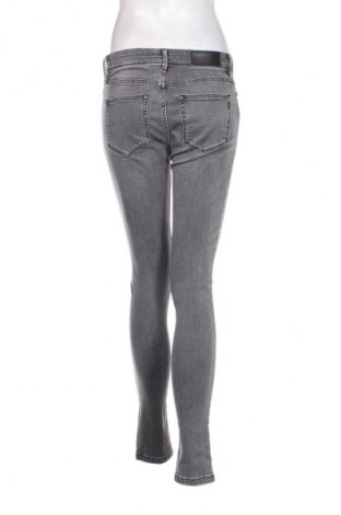 Дамски дънки Pieszak, Размер S, Цвят Сив, Цена 2,55 €
