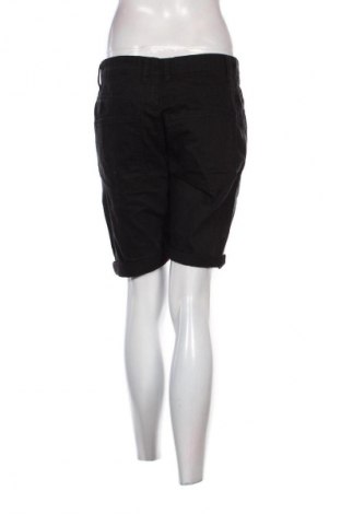 Дамски къс панталон One, Размер M, Цвят Черен, Цена 3,06 €