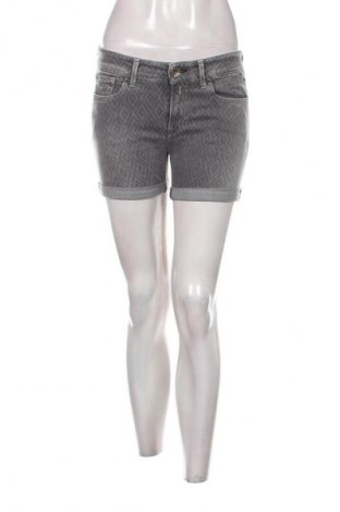 Dámské kraťasy  Replay, Velikost M, Barva Šedá, Cena  299,00 Kč