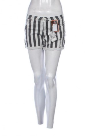 Дамски къс панталон Stitch & Soul, Размер M, Цвят Многоцветен, Цена 6,13 €