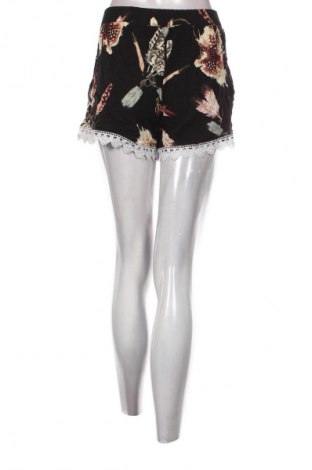 Дамски къс панталон Unbranded, Размер S, Цвят Многоцветен, Цена 3,06 €