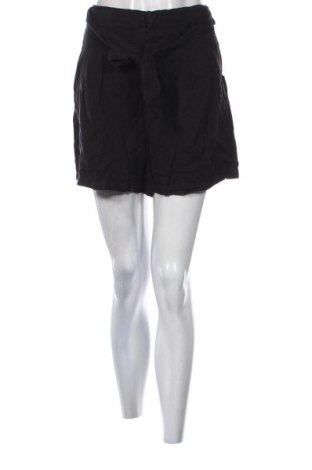 Damskie szorty Vero Moda, Rozmiar L, Kolor Czarny, Cena 35,99 zł