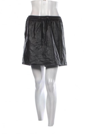 Кожена пола Esprit, Размер M, Цвят Черен, Цена 3,57 €