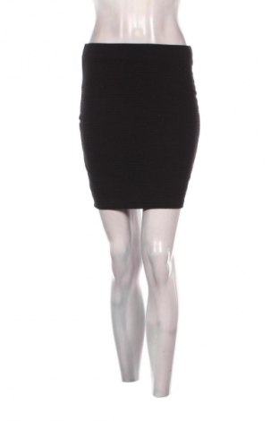 Пола Amisu, Размер S, Цвят Черен, Цена 2,04 €