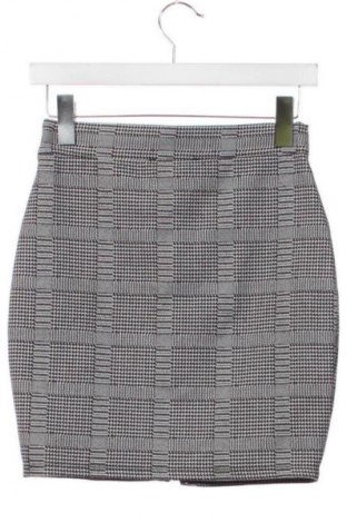 Пола Amisu, Размер XS, Цвят Многоцветен, Цена 2,55 €