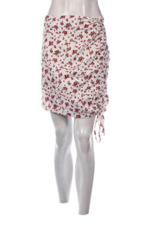 Пола ChicMe, Размер M, Цвят Многоцветен, Цена 2,04 €