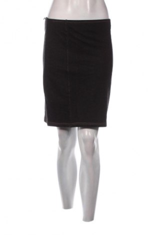 Пола Cubus, Размер M, Цвят Черен, Цена 2,04 €