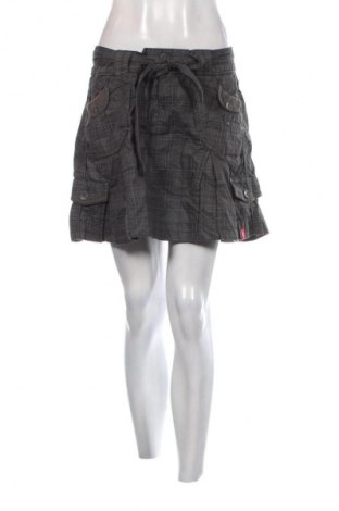 Пола Edc By Esprit, Размер XL, Цвят Многоцветен, Цена 2,04 €