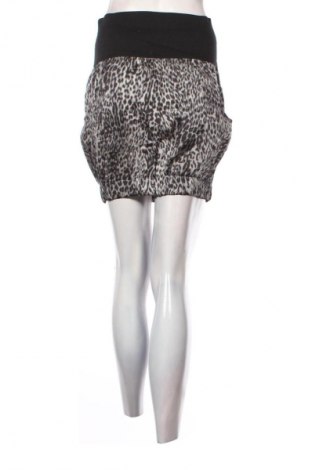 Пола Extyn, Размер M, Цвят Многоцветен, Цена 2,04 €