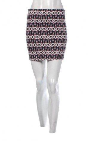 Пола Fb Sister, Размер M, Цвят Многоцветен, Цена 2,04 €