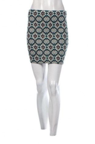 Пола Fb Sister, Размер S, Цвят Многоцветен, Цена 2,04 €