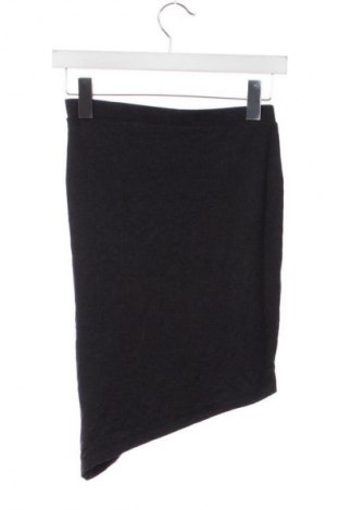 Пола Gina Tricot, Размер XS, Цвят Черен, Цена 2,04 €