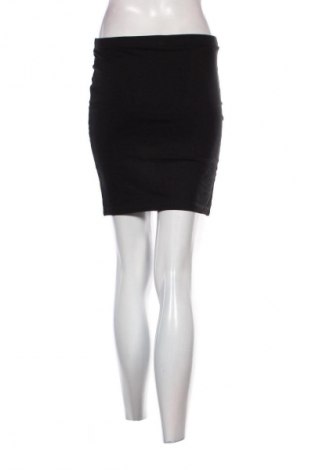 Пола H&M, Размер S, Цвят Черен, Цена 2,04 €