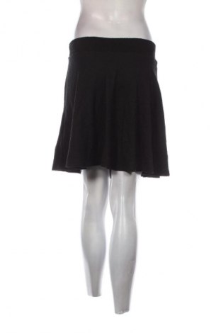 Пола Lager 157, Размер M, Цвят Черен, Цена 3,06 €