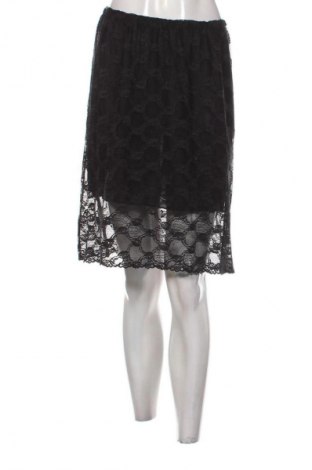 Пола Lasting, Размер M, Цвят Черен, Цена 2,04 €