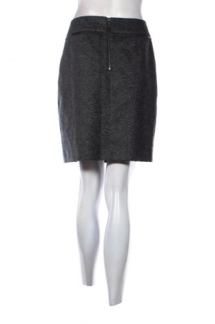 Пола Lola & Liza, Размер L, Цвят Зелен, Цена 2,04 €