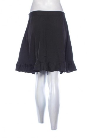 Пола NA-KD, Размер M, Цвят Черен, Цена 10,90 €