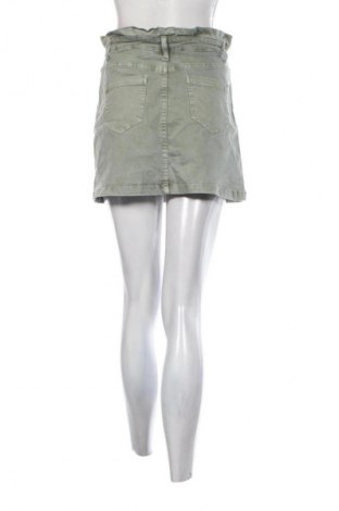 Rock Naheva, Größe S, Farbe Grün, Preis 1,99 €