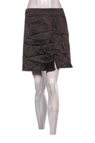 Пола SHEIN, Размер XL, Цвят Черен, Цена 2,04 €