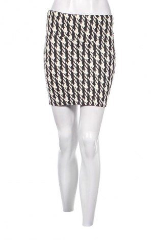 Пола Stradivarius, Размер S, Цвят Многоцветен, Цена 2,04 €