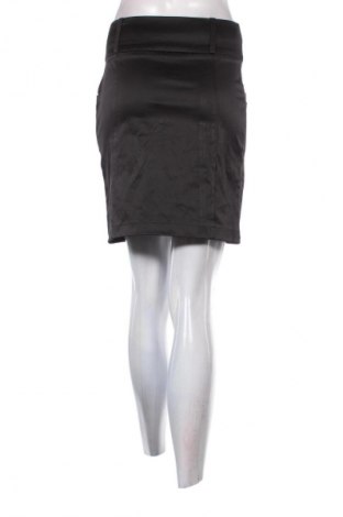 Пола Unbranded, Размер M, Цвят Черен, Цена 7,66 €