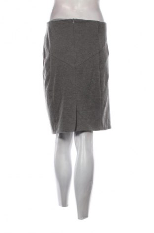 Пола Unbranded, Размер M, Цвят Сив, Цена 2,55 €