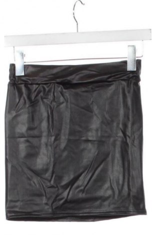 Пола Unbranded, Размер XS, Цвят Черен, Цена 2,55 €