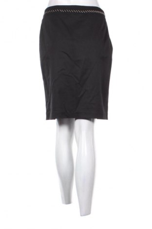 Пола Unbranded, Размер M, Цвят Черен, Цена 3,06 €