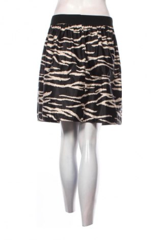 Пола Unbranded, Размер M, Цвят Многоцветен, Цена 2,04 €