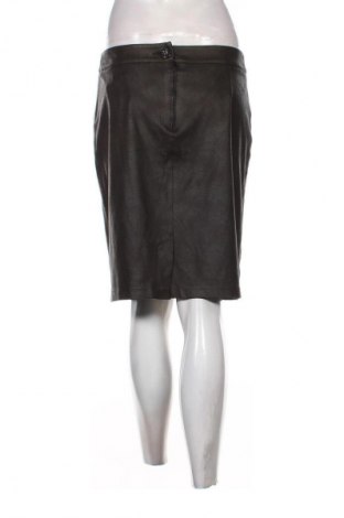 Пола Unbranded, Размер M, Цвят Черен, Цена 3,06 €