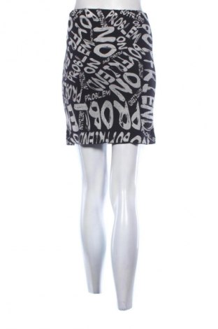 Пола Unbranded, Размер M, Цвят Многоцветен, Цена 3,06 €