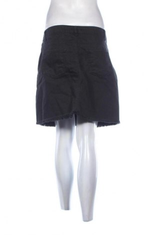 Пола Unbranded, Размер L, Цвят Черен, Цена 2,55 €