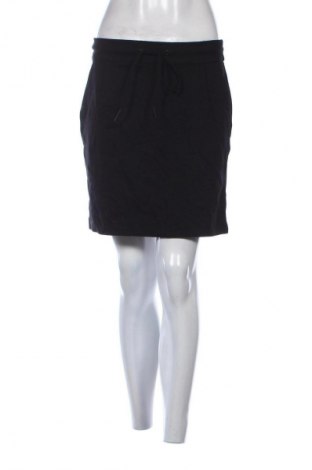 Пола Vero Moda, Размер M, Цвят Черен, Цена 2,04 €