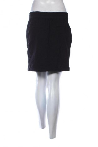 Пола Vero Moda, Размер M, Цвят Черен, Цена 2,04 €