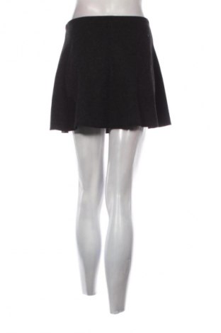 Пола Zara Trafaluc, Размер S, Цвят Сив, Цена 3,06 €