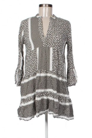 Kleid Apricot, Größe S, Farbe Mehrfarbig, Preis 1,99 €