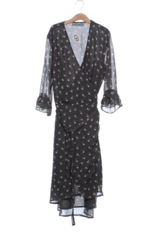Kleid B.Young, Größe XS, Farbe Mehrfarbig, Preis € 2,99