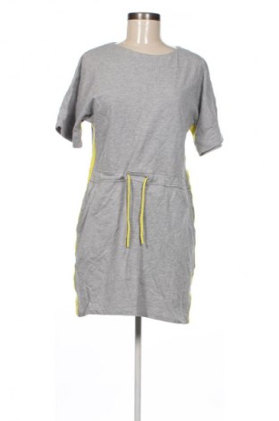 Рокля Blue Motion, Размер S, Цвят Сив, Цена 2,04 €