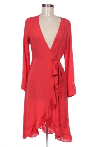 Šaty  Boohoo, Velikost S, Barva Červená, Cena  319,00 Kč