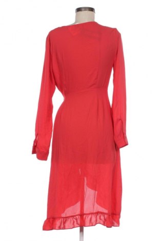 Šaty  Boohoo, Velikost S, Barva Červená, Cena  319,00 Kč