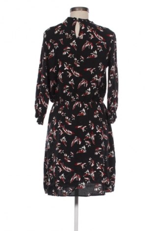 Ruha Carry, Méret M, Szín Sokszínű, Ár 669 Ft