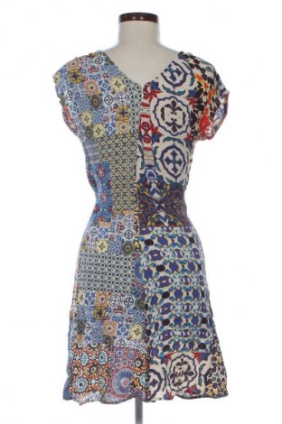 Sukienka Desigual, Rozmiar M, Kolor Kolorowy, Cena 104,99 zł