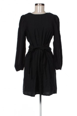 Sukienka F&F, Rozmiar M, Kolor Czarny, Cena 29,99 zł