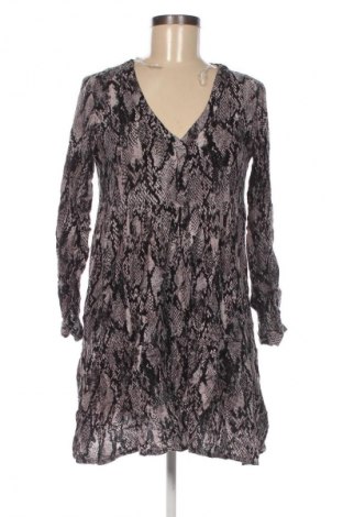 Kleid Janina, Größe M, Farbe Mehrfarbig, Preis 1,99 €