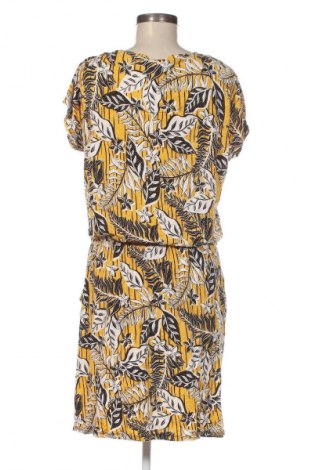 Šaty  Miss E, Velikost M, Barva Vícebarevné, Cena  349,00 Kč