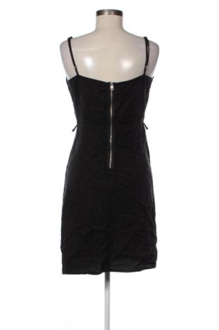 Šaty  Miss Sixty, Velikost M, Barva Černá, Cena  249,00 Kč