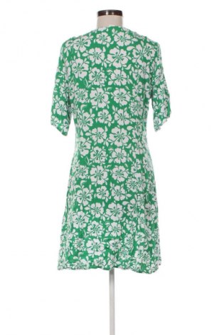 Рокля Monki, Размер M, Цвят Многоцветен, Цена 5,11 €